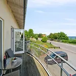 Ayo - 75m From The Sea By Interhome Daire *