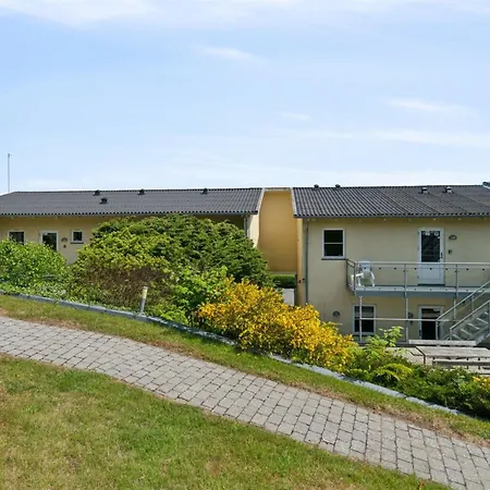 Ayo - 75m From The Sea By Interhome