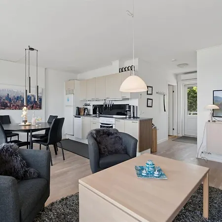 Ayo - 75m From The Sea By Interhome 아파트