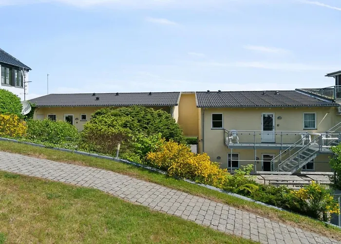 Ayo - 75m From The Sea By Interhome