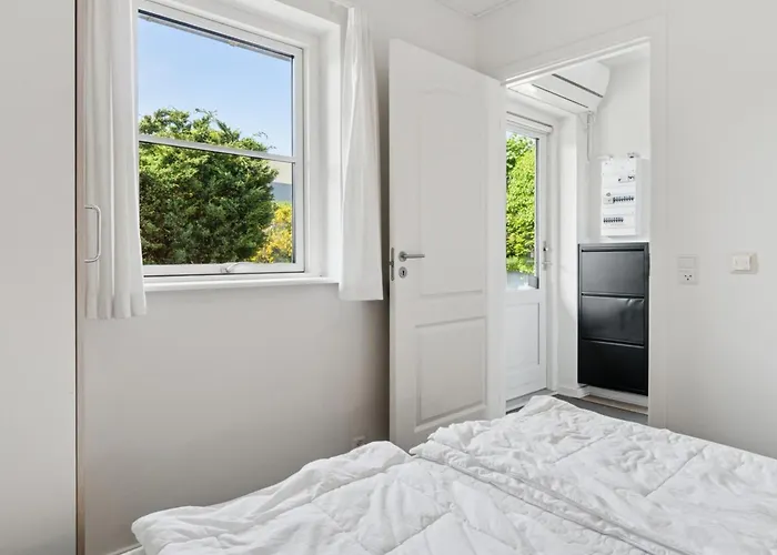 Apartment Ayo - 75m From The Sea By Interhome Allinge-Sandvig